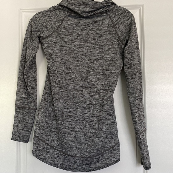 Workout Top - Picture 3 of 4